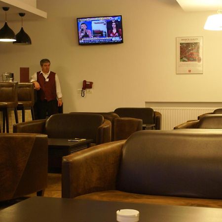 Hotel Carpati Predeal Eksteriør billede