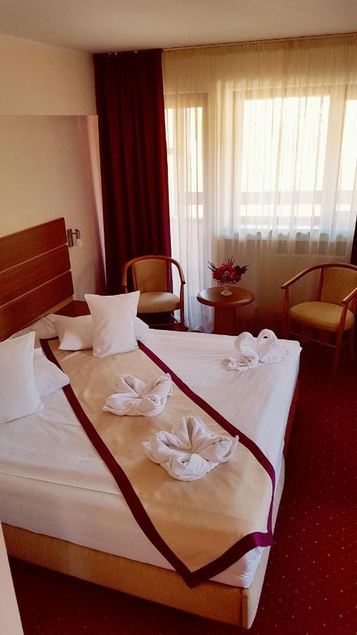 Hotel Carpati Predeal Eksteriør billede