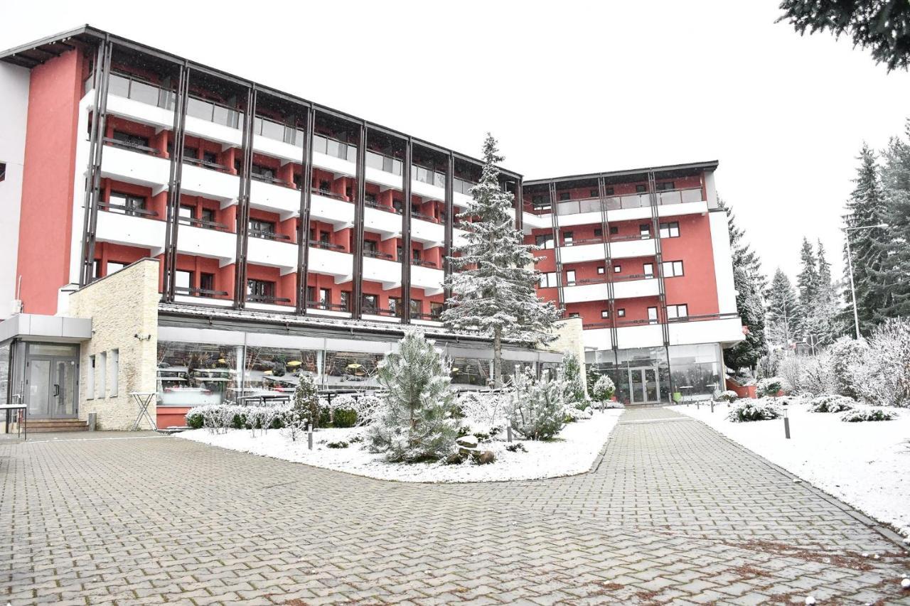 Hotel Carpati Predeal Eksteriør billede