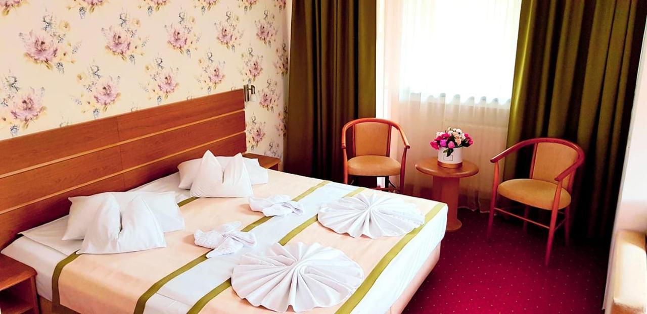 Hotel Carpati Predeal Eksteriør billede