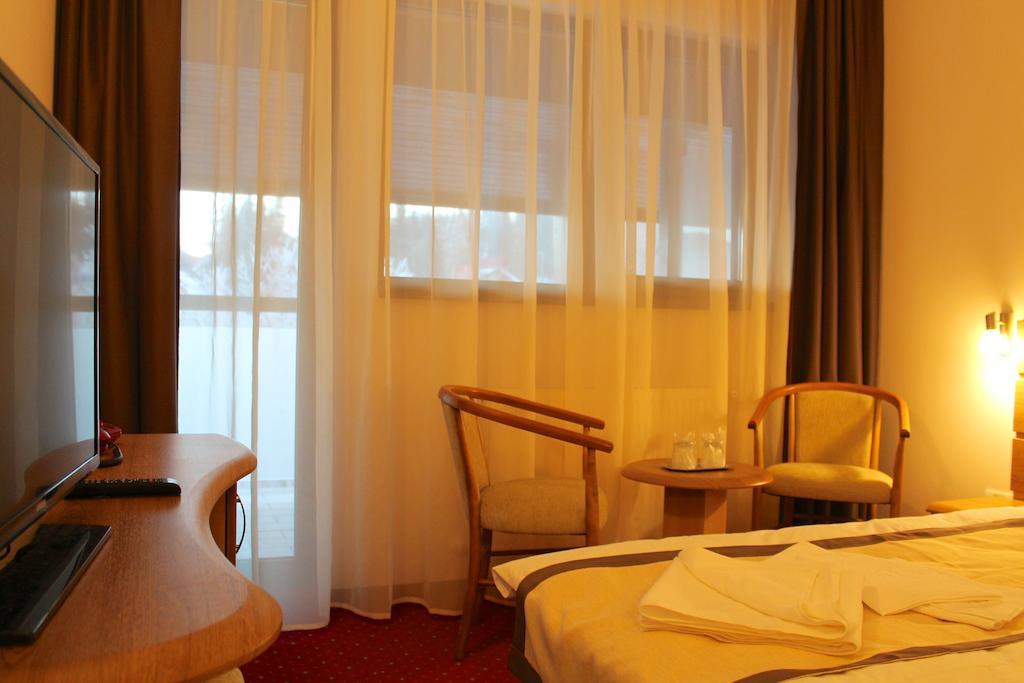 Hotel Carpati Predeal Eksteriør billede